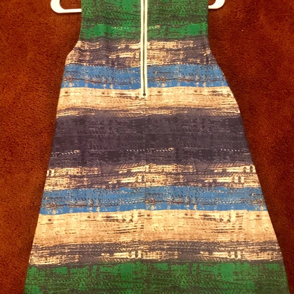 Dress - Picture 4 of 5